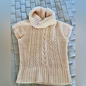 Bebe medium short sleeved cowl neck sweater. Soft Peach.